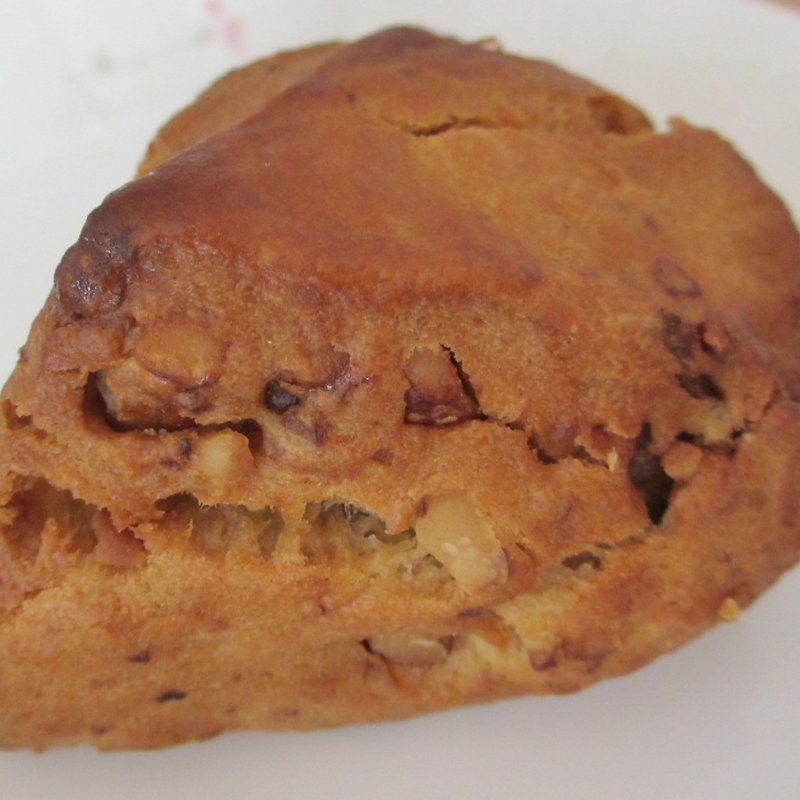 黒糖くるみスコーン(ラ ブランジュリ キィニョン　渋谷ヒカリエ ShinQs店)