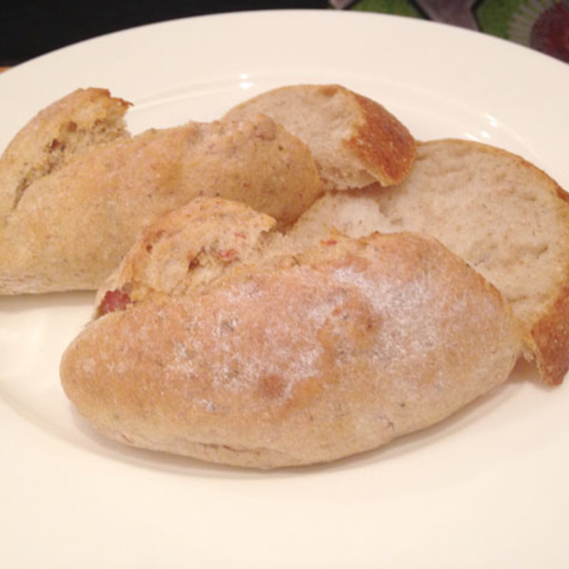 ランチブレッド(ノイエス （Neues）)