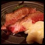 霜降り黒毛和牛の炙り寿司 2貫～(エンガワ （Dining Restaurant ENGAWA）)