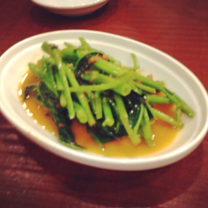 空芯菜のサンバル（または腐乳）炒め(海南チキンライス 夢飯)