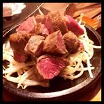 オーストラリア産牛サーロインの石焼ステーキ(Bar&Restaurant COCONOMA)