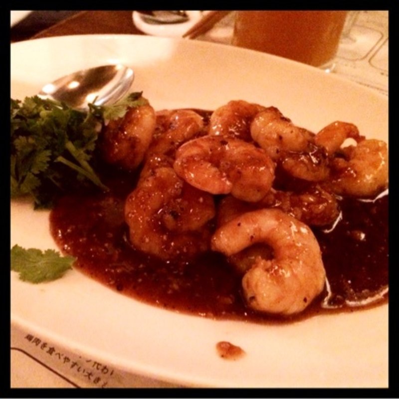 海老の黒胡椒炒め(海南鶏飯食堂 麻布十番本店)