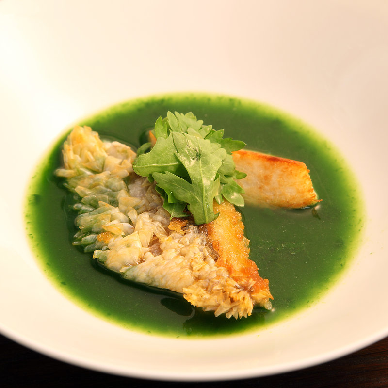 「シェフ蜂須賀」による渾身の全13品フルコース(ボウ・デパール青山倶楽部 )