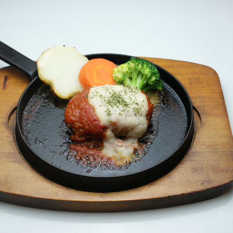 トマト煮込みの高キビ本格ハンバーグ(ボナ！つぶつぶ 神楽坂店)