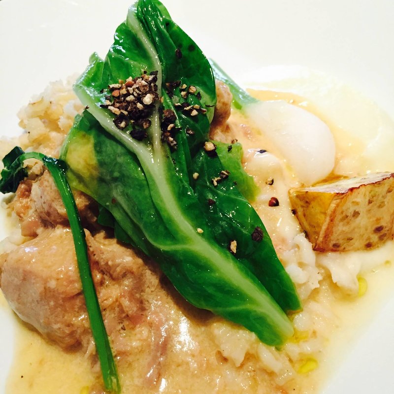 オリーヴコース　乳のみ仔牛もも肉のブランケット ブルグール添え(キャトルフイユ)