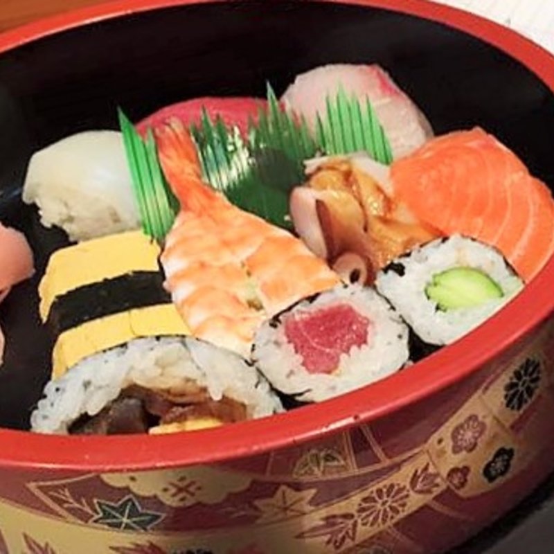 お寿司定食(ひょうたん寿し 江坂本店)