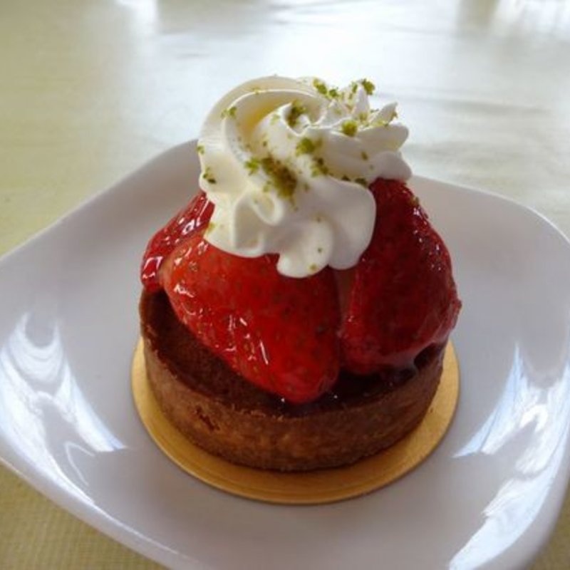 タルト・オ・フレーズ(パティスリー ラヴィルリエ)