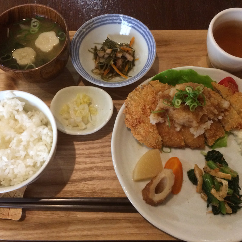 本日のランチ(とんかつおろしポン酢)(タビタビ （tabitabi）)