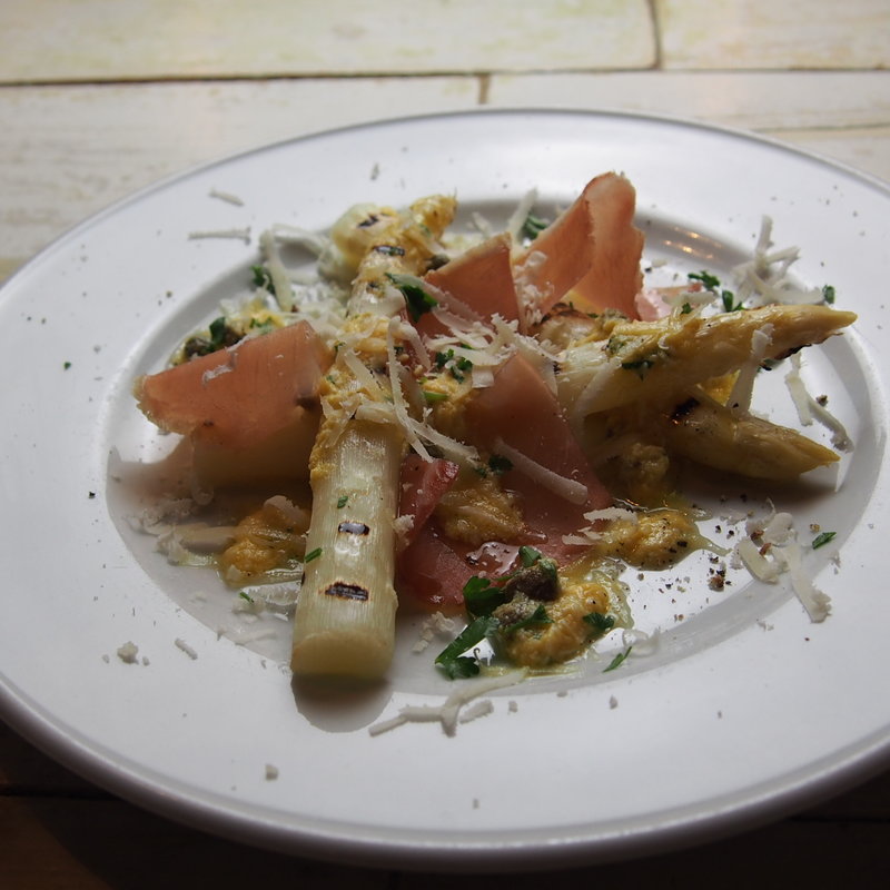 シェフおまかせのお肉料理含む全8品(ボナペティート)