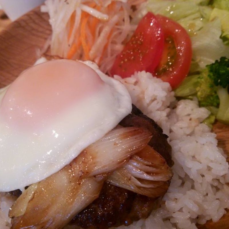 和コモコ(T-PARK CAFE)