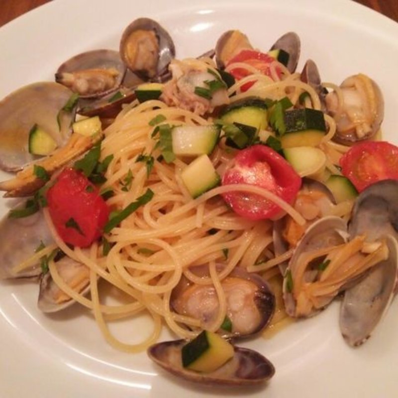 アサリとズッキーニのスパゲッティ（パスタランチ）(ファットリーア エッセ)
