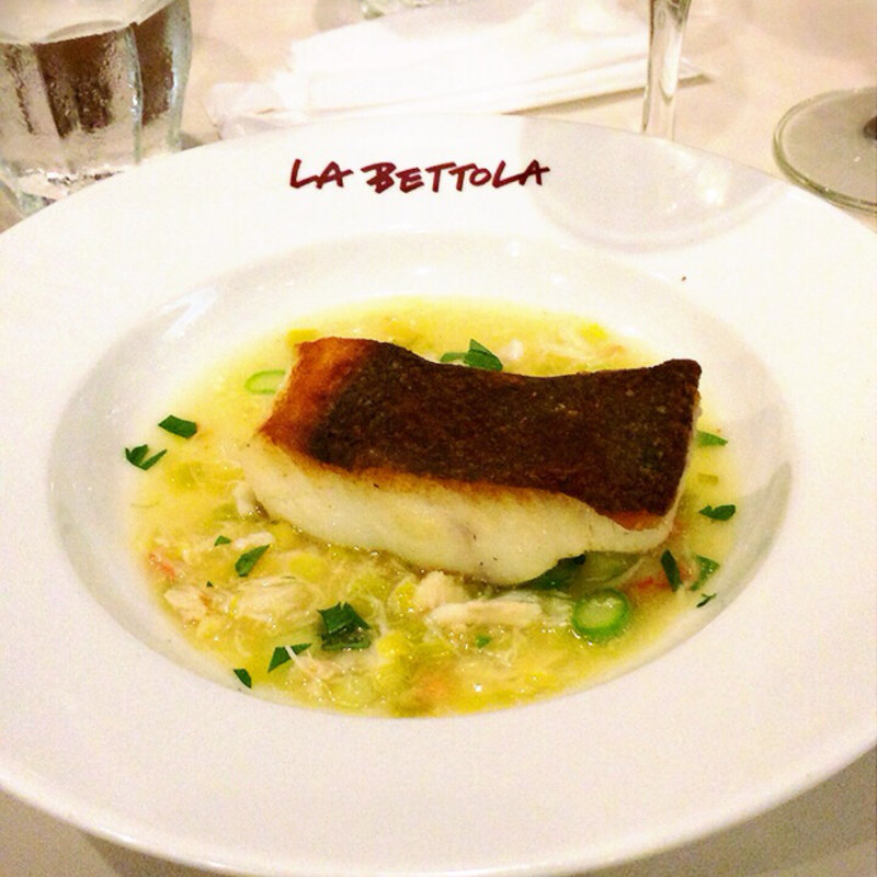 青森県産平目のグリル ずわい蟹とポロネギのソース(イケブクロ ラ・ベットラ・ダ・オチアイ)