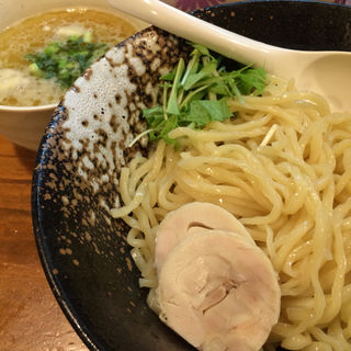 濃厚鶏つけ麺（豚骨醤油スープ）(麺屋　一楽 )