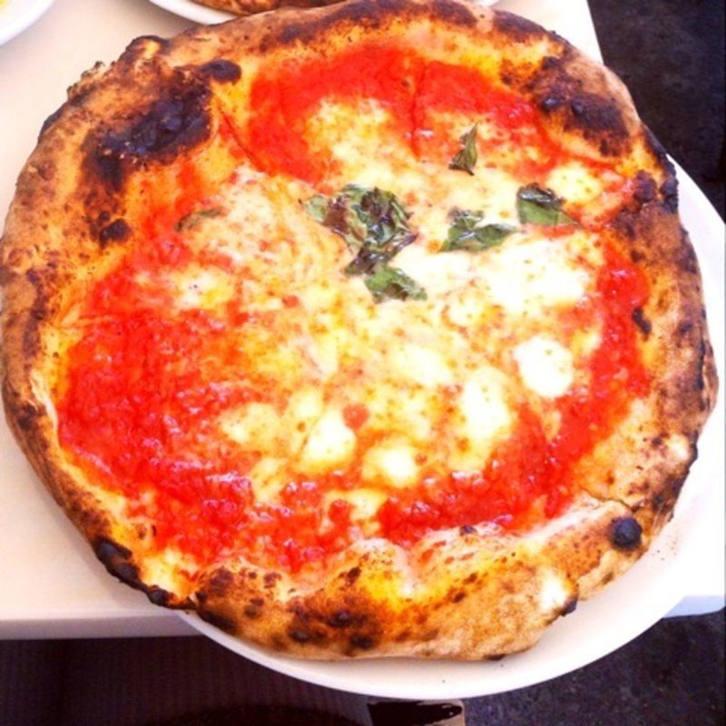 ピッツァ マルゲリータ(Pizzeria e Trattoria da ISA)