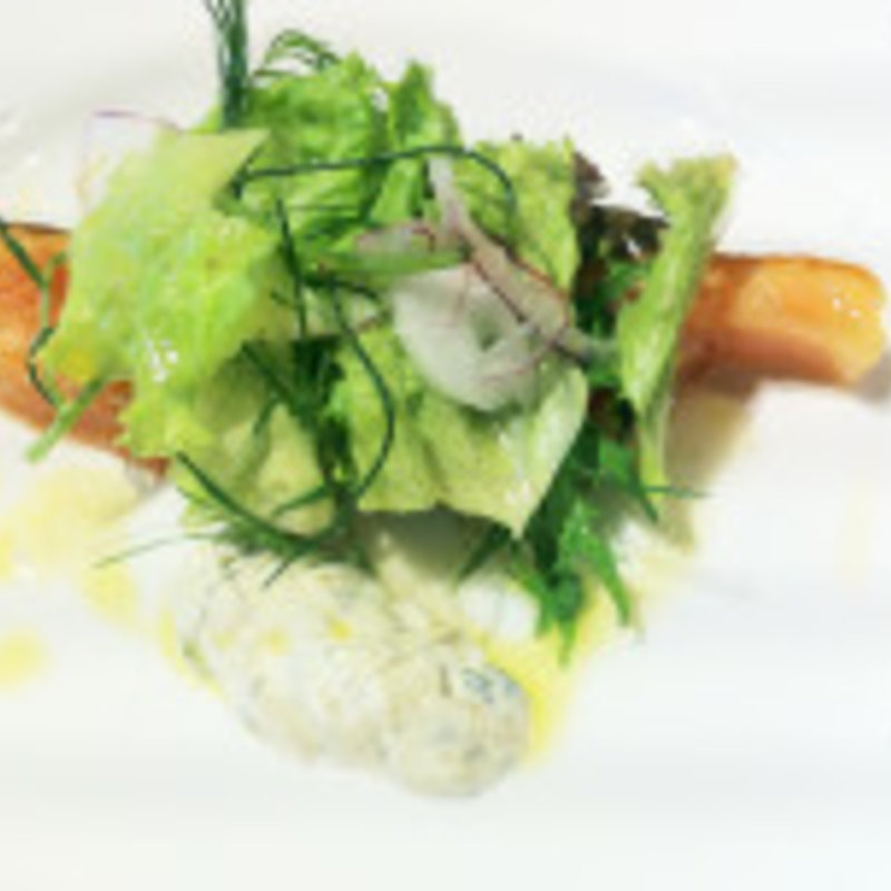 燻製したタスマニアサーモンのミキュイ(イグレック)