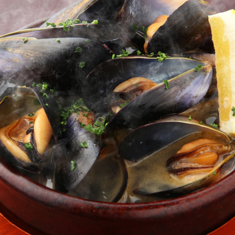 ムール貝の白ワイン蒸し(TABERNA SERGIO（タベルナ セルジオ）)