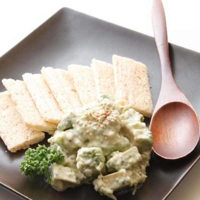 アボカドタルタルわさび(博多もつ鍋　はらへった HANARE )