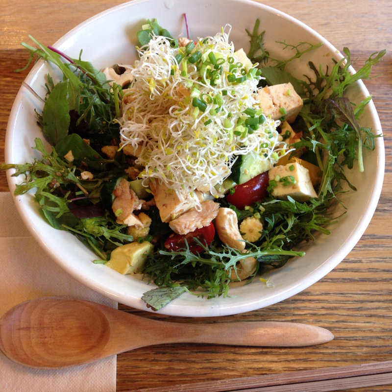 ロミロミ丼(シンシア・ガーデン カフェ)