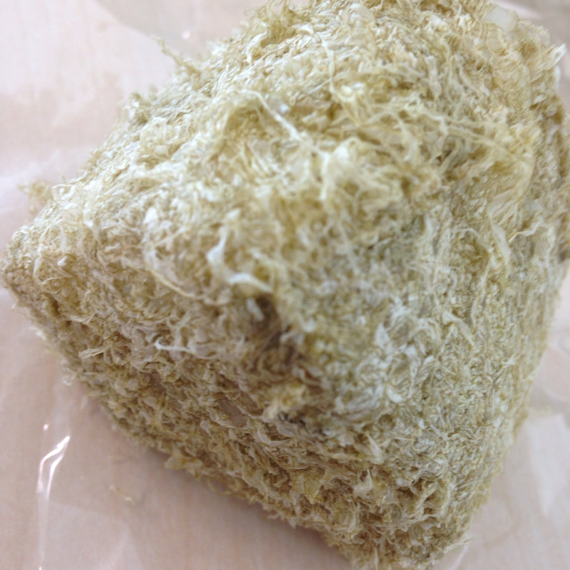 とろろ昆布おにぎり(おむすび 百千 エキュート品川店)