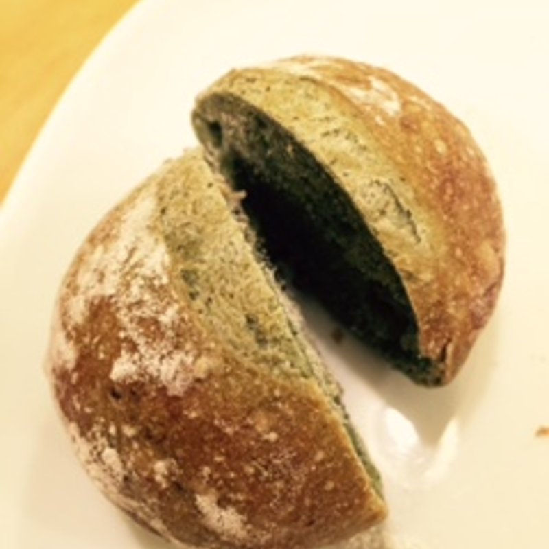 よもぎフランス（プレーン）(パンとcafé えだおね)