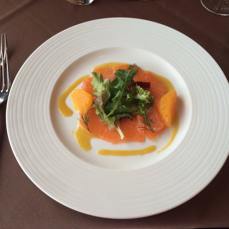 オレンジ風味のサーモンマリネ(バーベキューハウス The Grill )