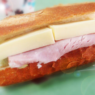 ハムチーズサンドイッチ(近江屋洋菓子店 神田店 （オウミヤヨウガシテン）)