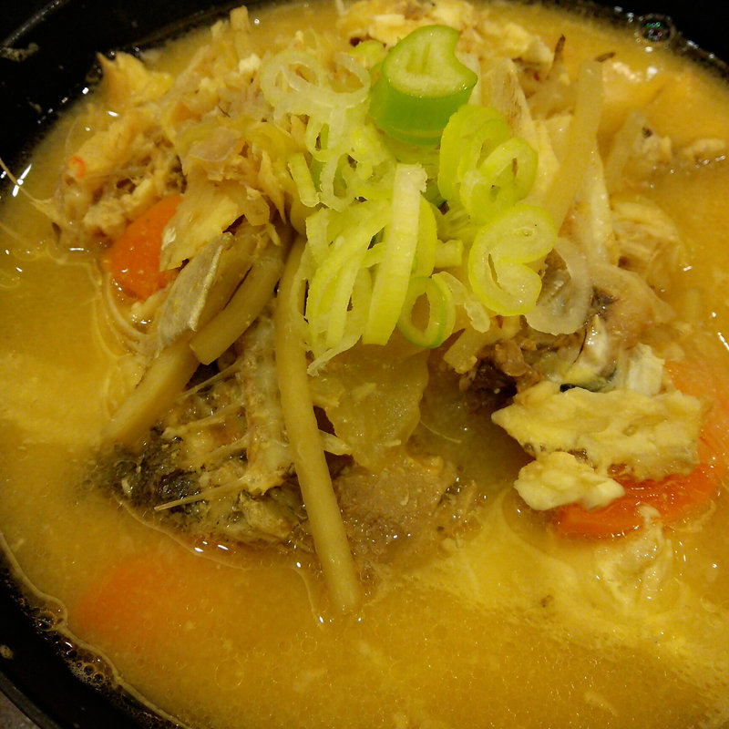 あら汁(まぐろ問屋 三浦三崎港 トレッサ横浜店)