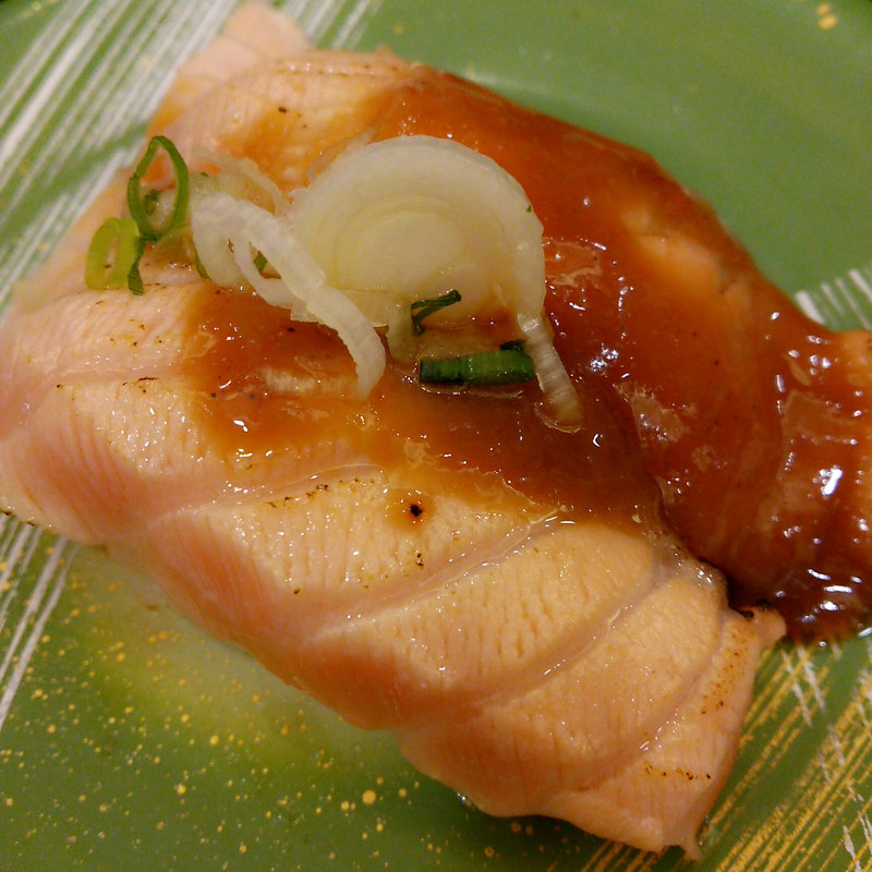 サーモンちゃんちゃん炙り(まぐろ問屋 三浦三崎港 トレッサ横浜店)