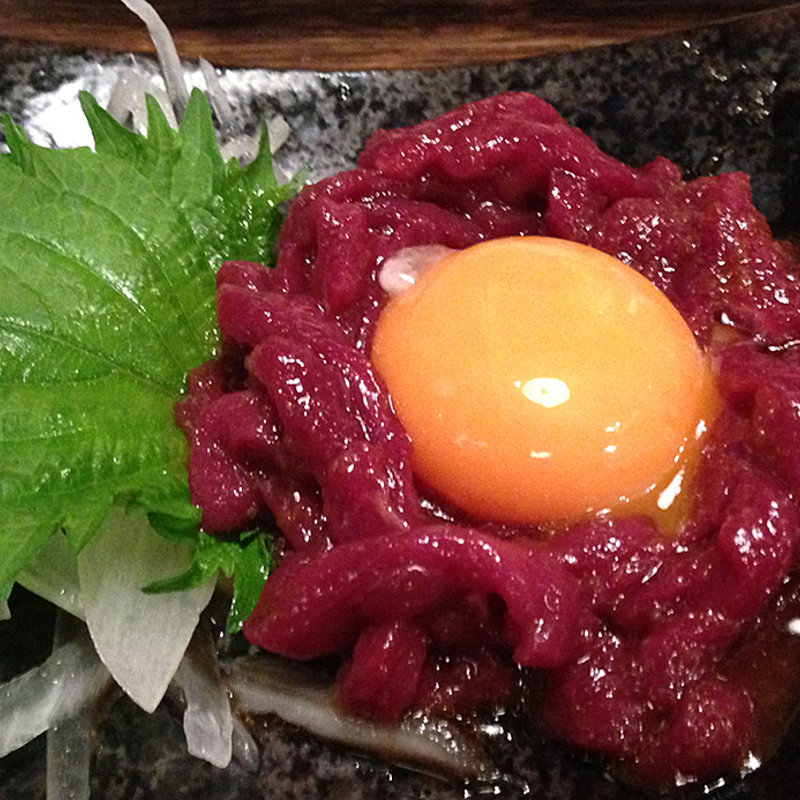 ユッケ(九州居酒屋 博多満月)