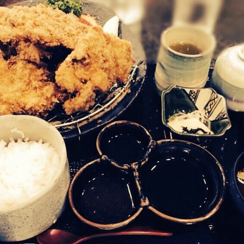 一口カツ定食(とんかつ 馬の背 （うまのせ）)