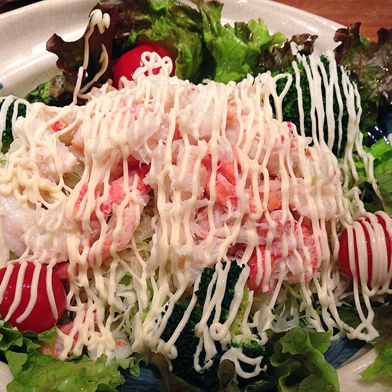 かにいっぱいサラダ(北海道料理 札幌銀鱗 ラゾーナ川崎店)