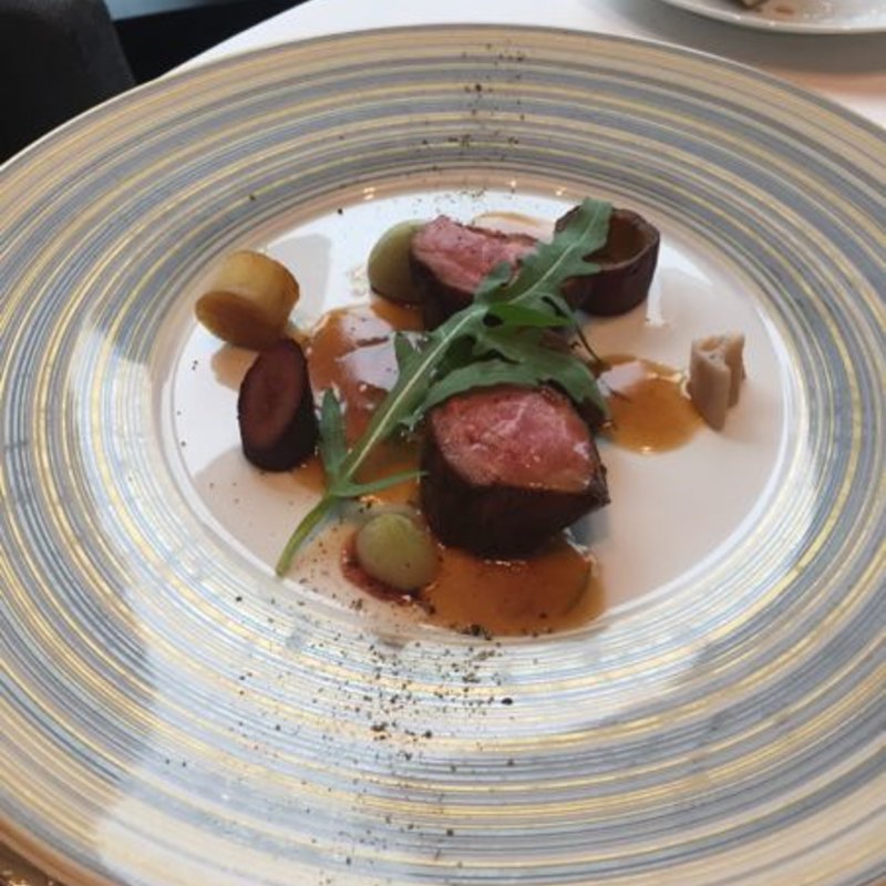 子羊のお肉(レスプリドゥクゥードゥフランス)