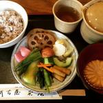 京都でランチビュッフェスタイル