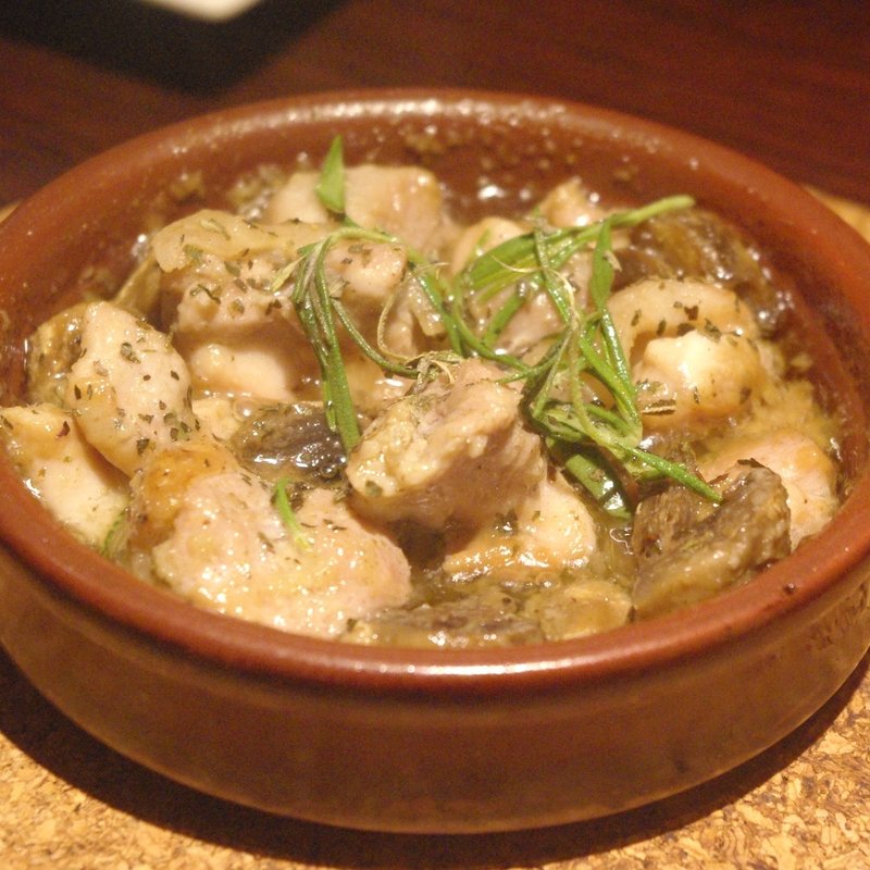 鶏ときのこのアヒージョ(TORIKO)