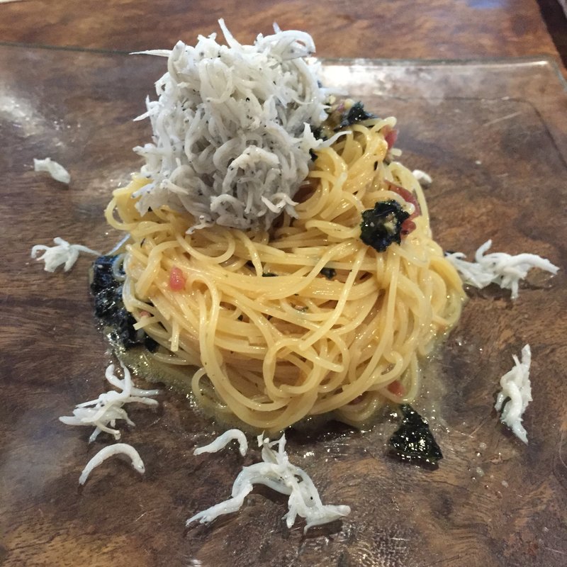 釜揚げシラスと韓国のり、カリカリ梅の冷静カペリーニ(BONDI CAFE)