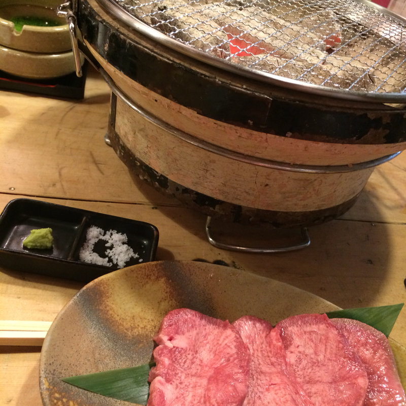 牛タン（100g）(肉割烹 牛弁慶 新橋総本店)