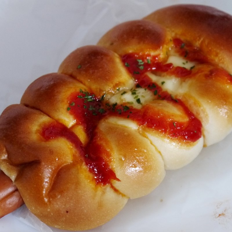 ウインナロール(CAFE＆BAKERY MIYABI 橋本店 （カフェ＆ベーカリー ミヤビ）)