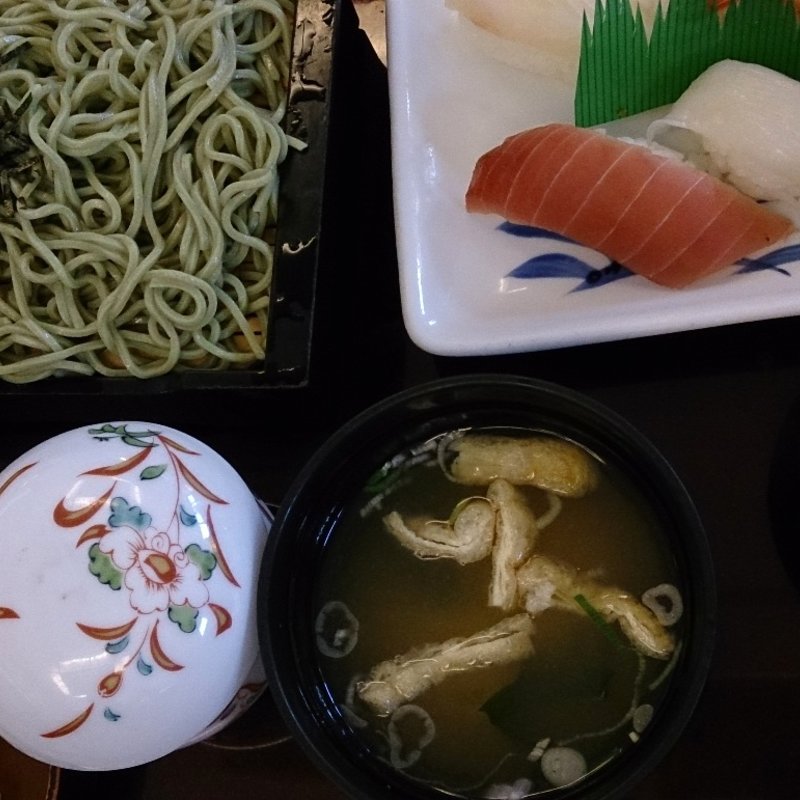 握り鮨＆そば(ランチ)(和食レストランとんでん 相模原清新店 )