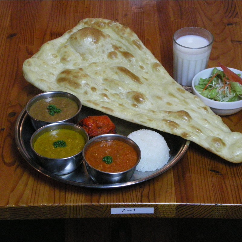 Cセット(デウラリバッティ （デウラリ食堂）)