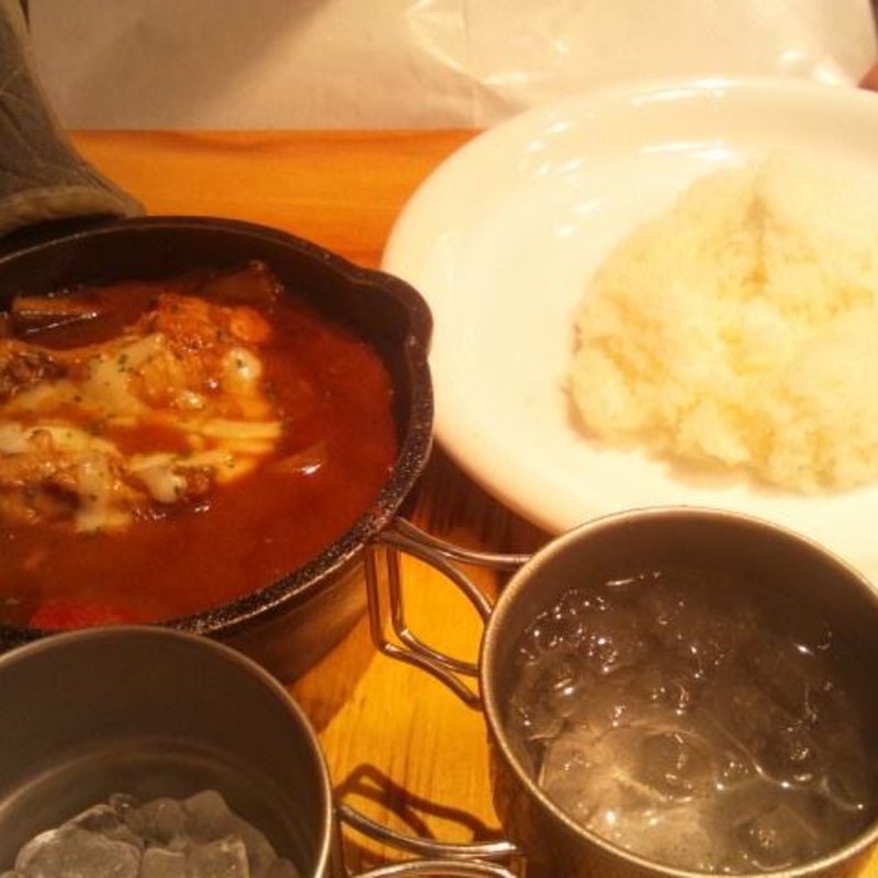 三種キノコのチキンカレー(camp 大手町店 （キャンプ）)