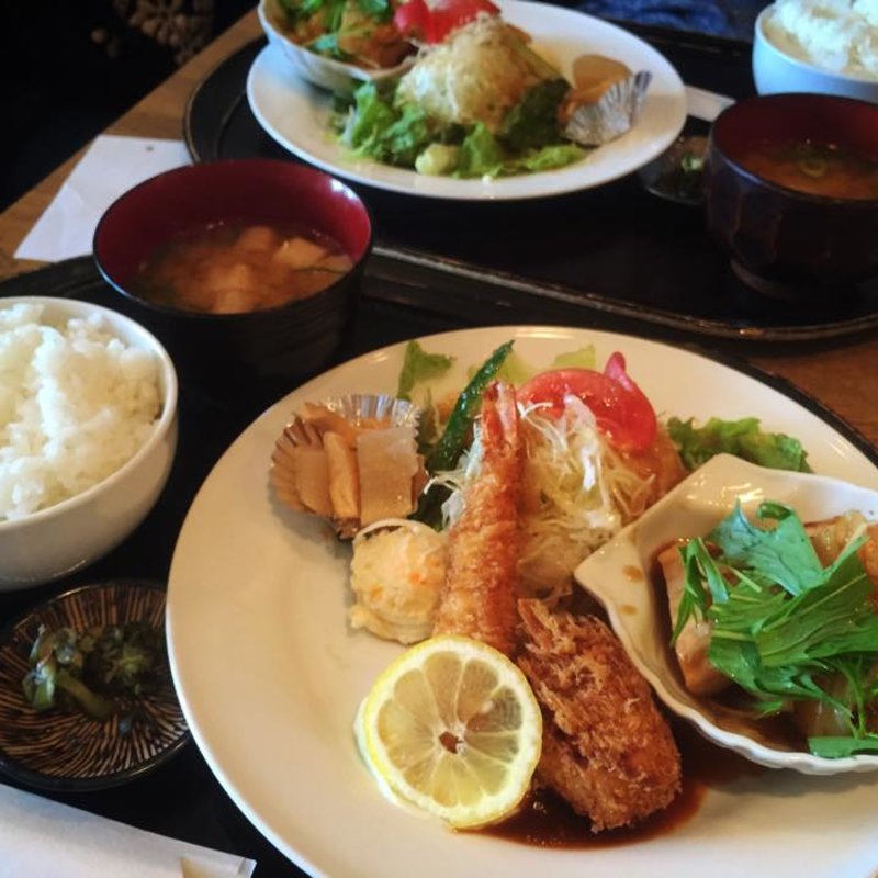 日替わりランチ（エビフライ）(イタダキ （ITADAKI）)