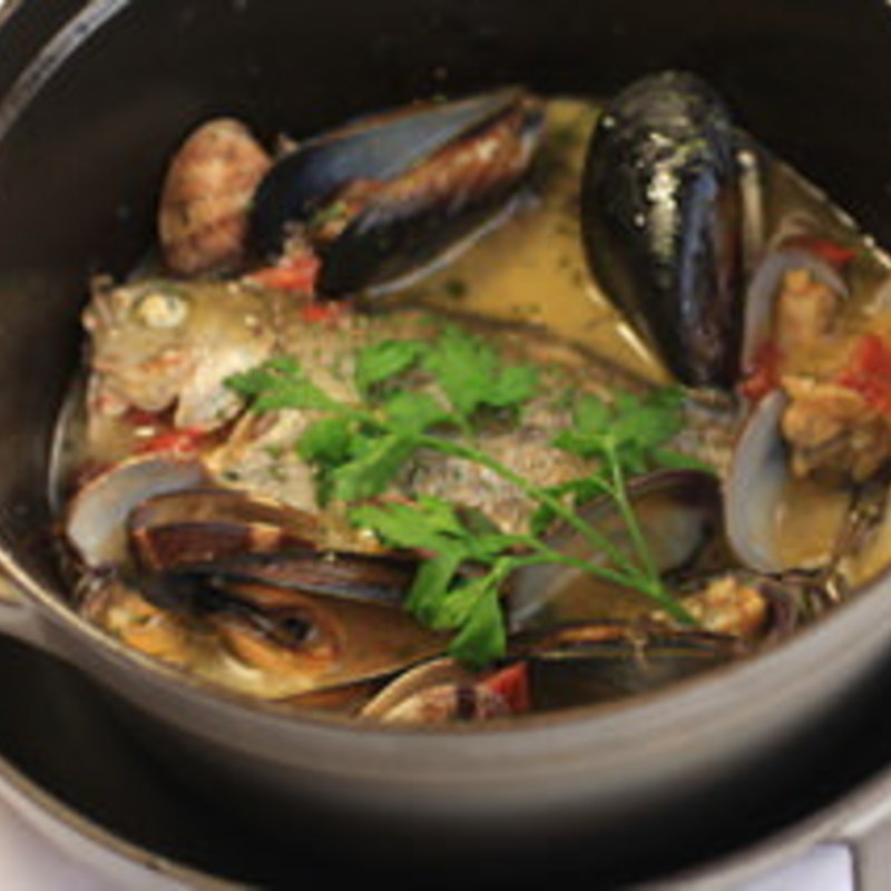 ムール貝の白ワイン蒸し(Piccole Lampare ＆ rooftop sky bar)