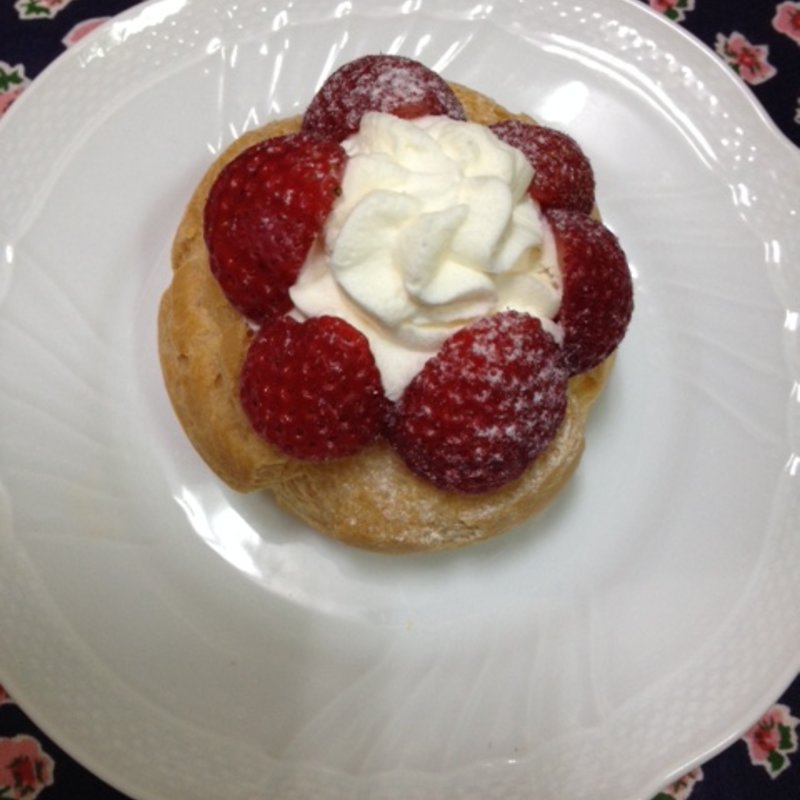 いちごのシュークリーム(いちごの里 東武栃木店 )