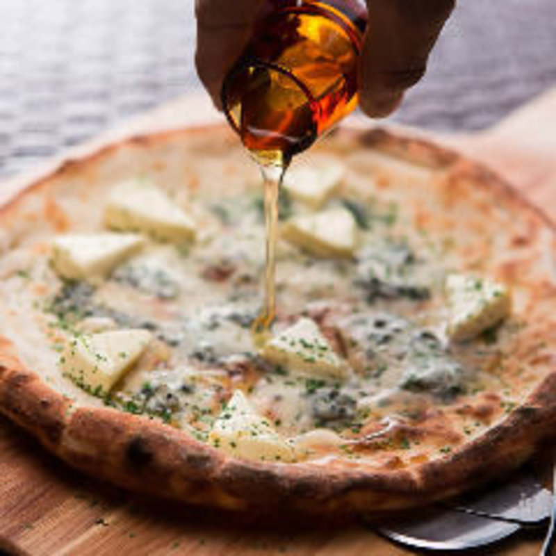 生ハムとルッコラのピザ(チェックイン （CHECK IN）)