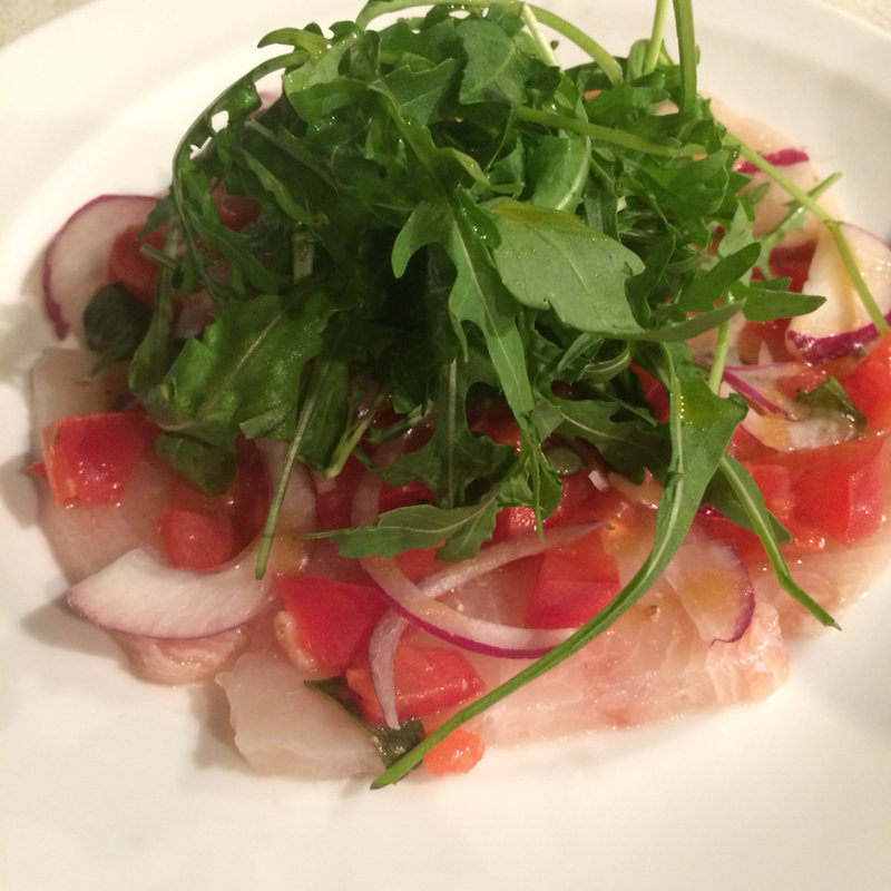 メカジキのカルパッチョ フルーツトマトのケッカソース(トラットリア・ペッシェドーロ　)