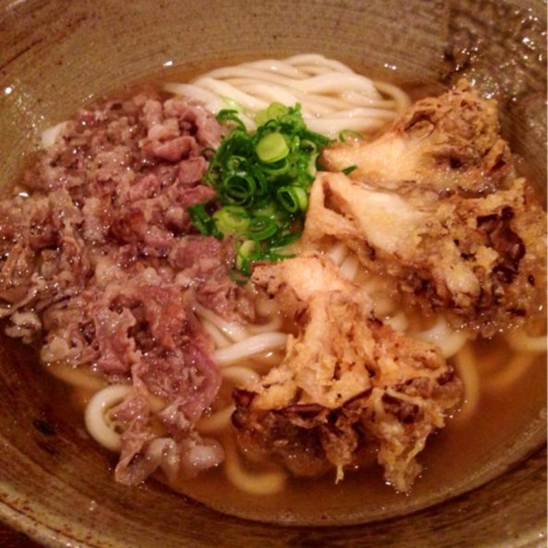 まいたけ天肉うどん(踊るうどん 滝井本店)