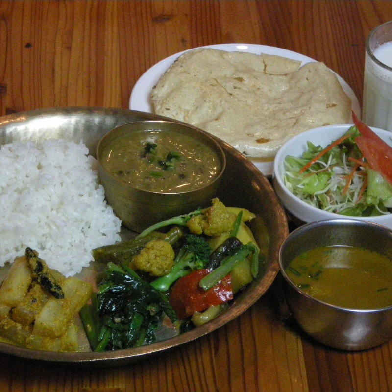 ダルバートセット(デウラリバッティ （デウラリ食堂）)