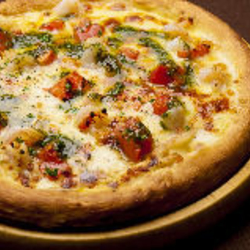 海老とジェノバ クリームピザ(世界のビール博物館 東京スカイツリータウン・ソラマチ店)