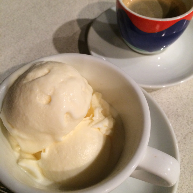 アッフォガート(トラットリア・ペッシェドーロ　)