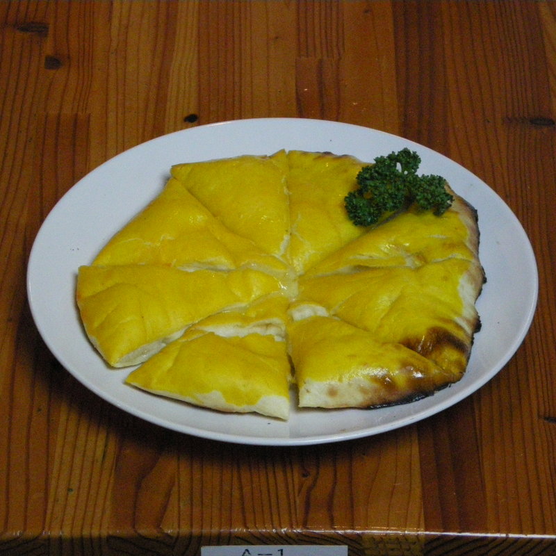 チーズナン(デウラリバッティ （デウラリ食堂）)